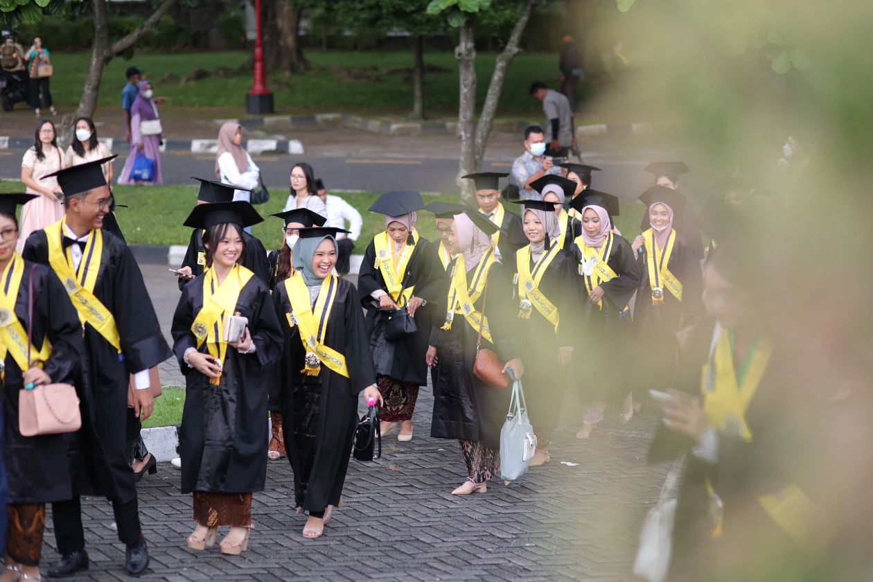Wisuda UGM – Momen kebanggaan setiap lulusan
